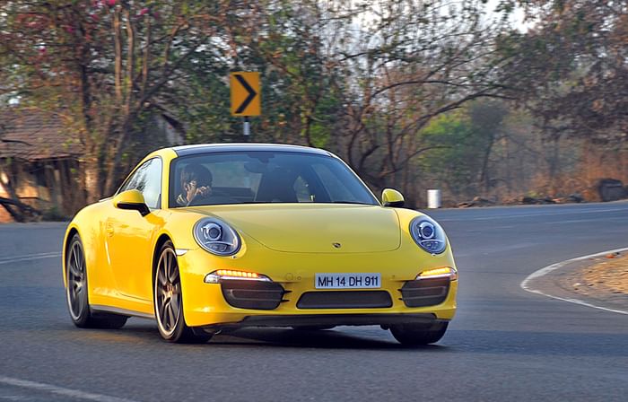 Porsche 911 Carrera 4S review, test drive